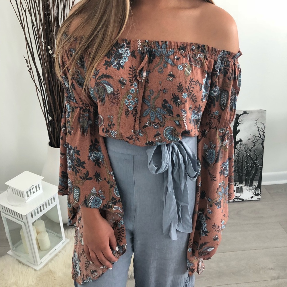 Bohemian crop floral blouse